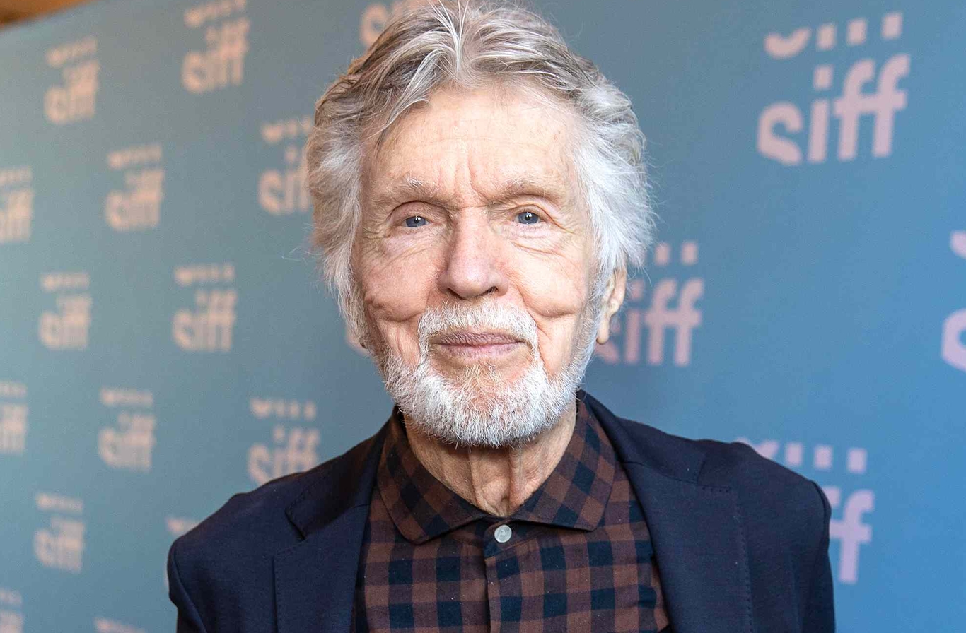 Tom Skerritt, Emmy-Winning ‘Picket Fences’ Star and ‘Alien’ Actor, Dies at 93 | Wikibash